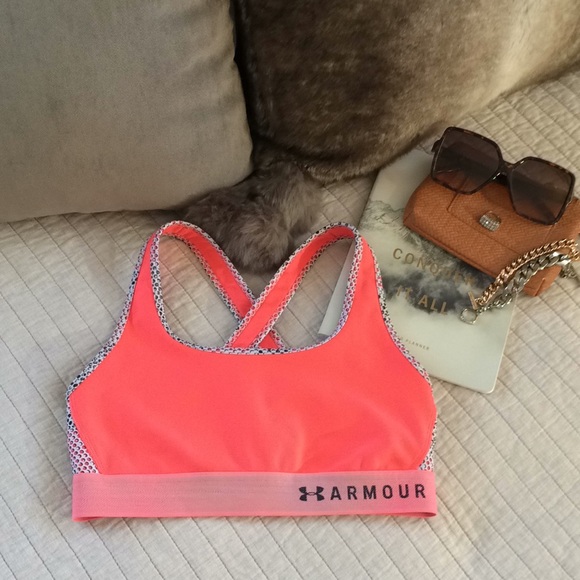 Other - Under Armour compression neon pink sports bra med crisscross back